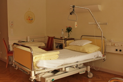 Krankenbett