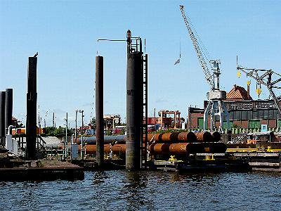 L&uuml;becker Kai Westseite